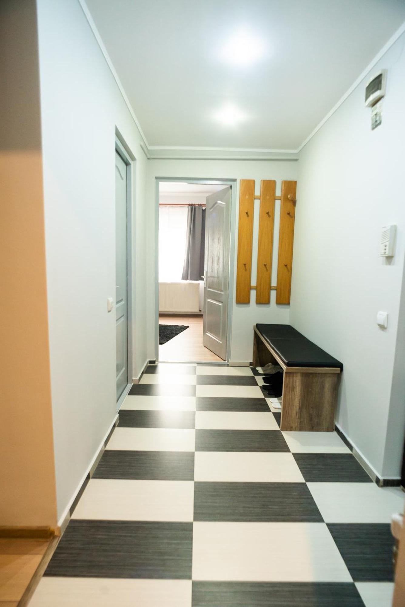 Apartament Dacul Hunedoara Exterior foto